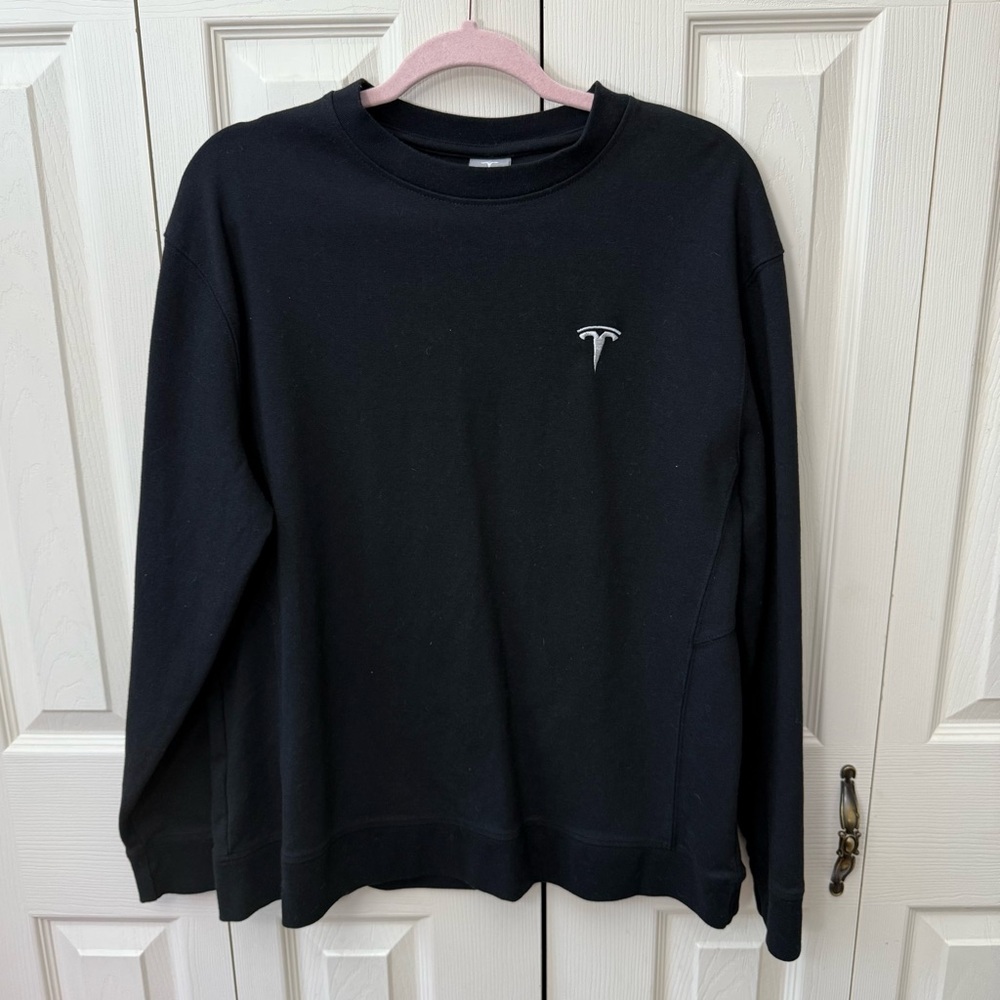 Tesla Unisex Size Large Logo Crewneck Pullover Sweatshirt